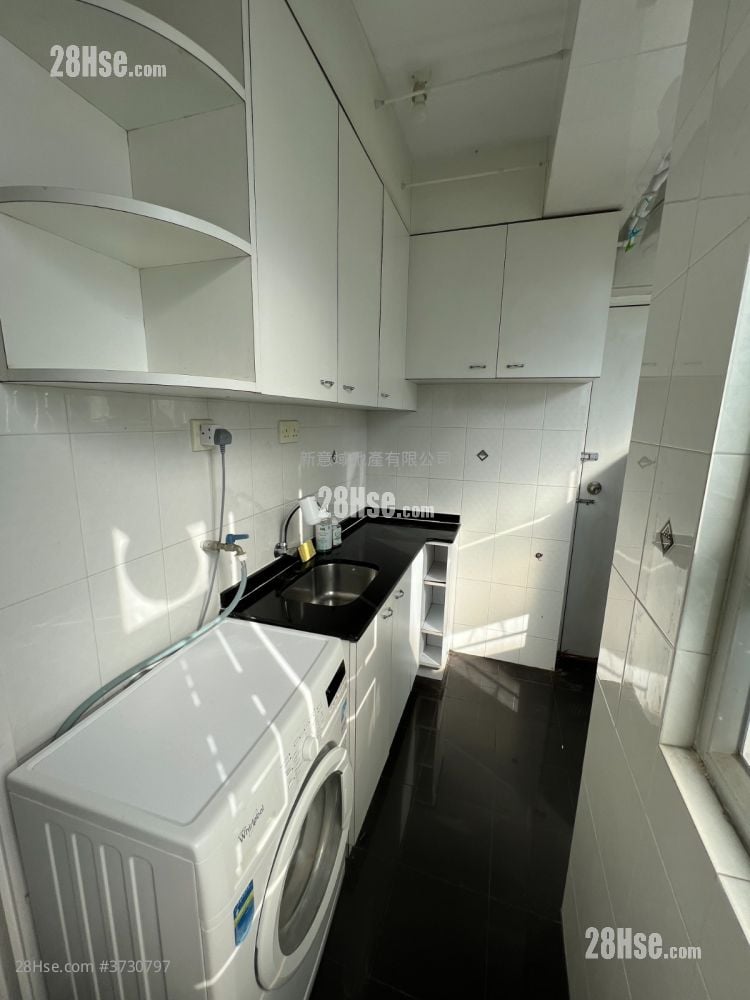 Rich Building Sell Studio , 1 Bathroom 301 ft²