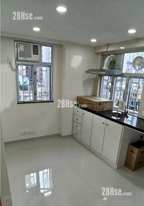 新威大厦 售盘 2 房 , 1 浴室 283 平方尺