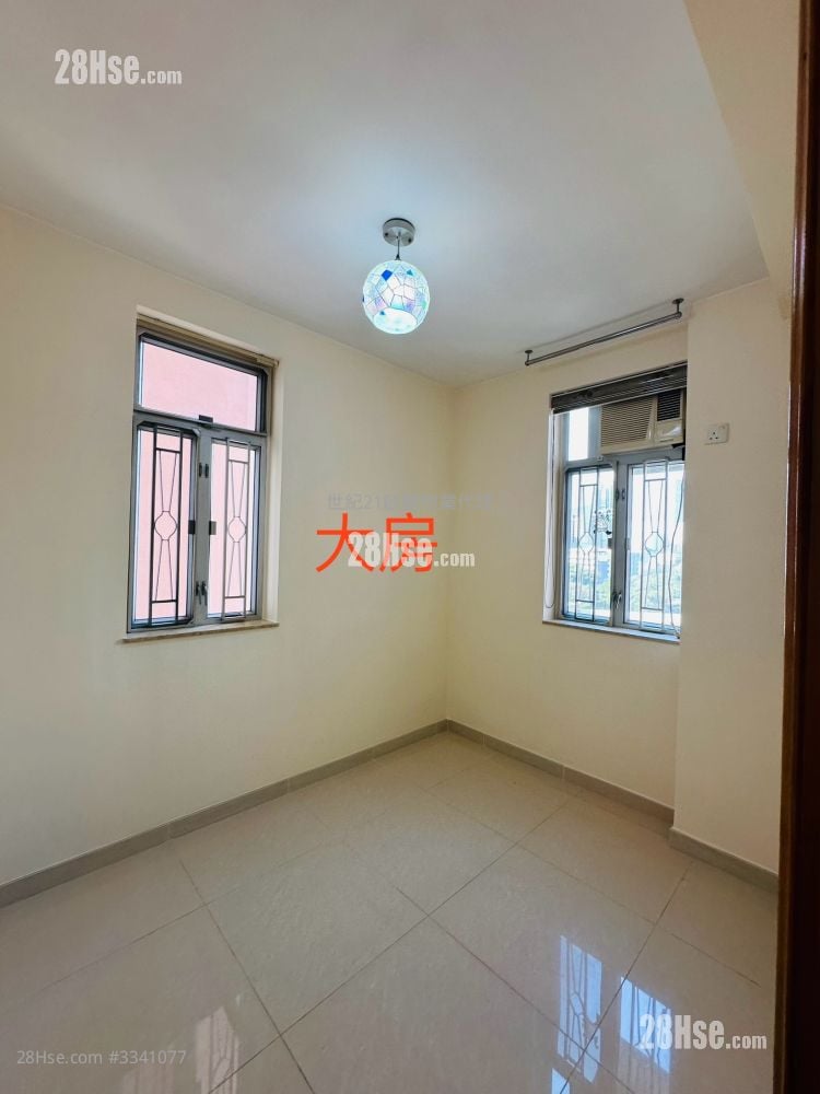 Telford Gardens Sell 2 Bedrooms , 1 Bathroom 547 ft²