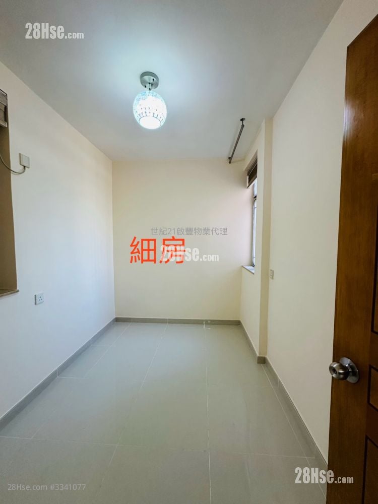 Telford Gardens Sell 2 Bedrooms , 1 Bathroom 547 ft²