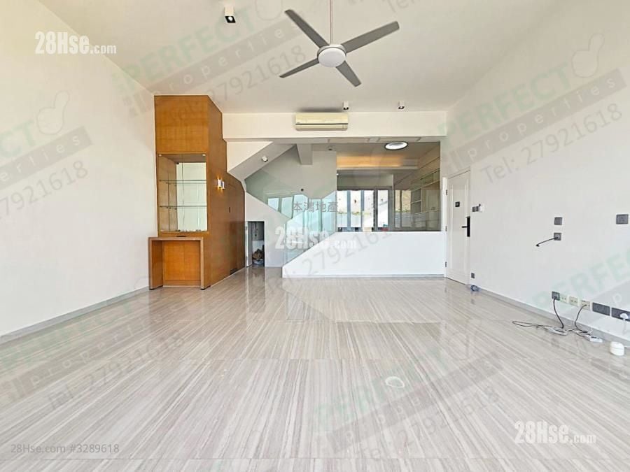 棕林别墅 租盘 5+ 房 1,702 平方尺