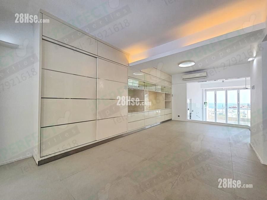 棕林别墅 租盘 5+ 房 1,702 平方尺