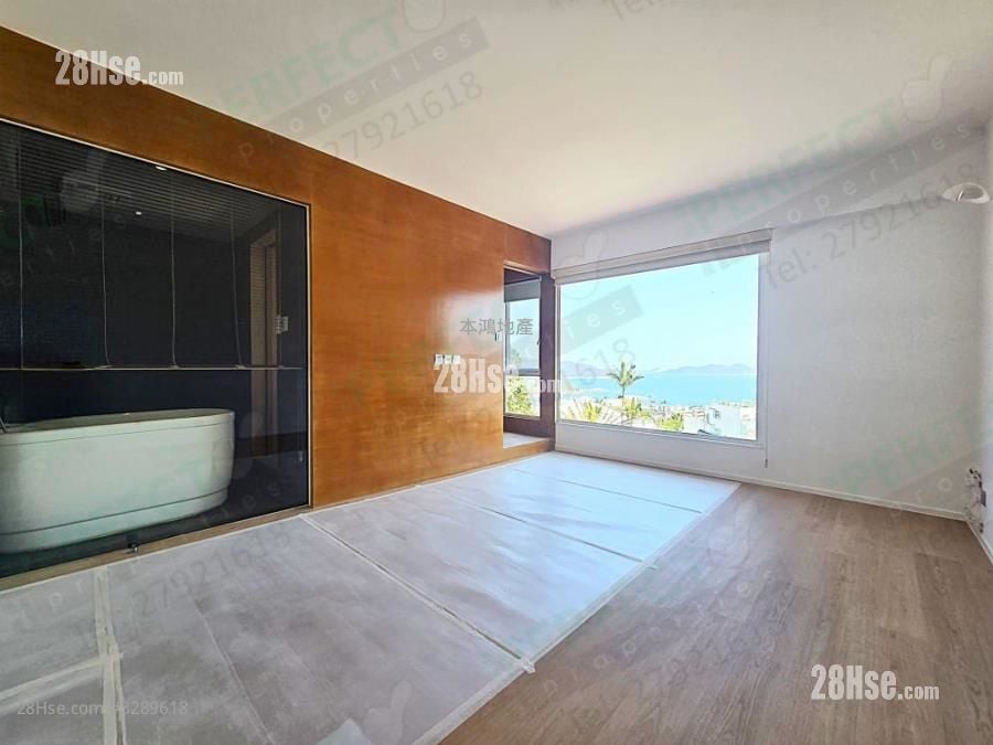 棕林别墅 租盘 5+ 房 1,702 平方尺