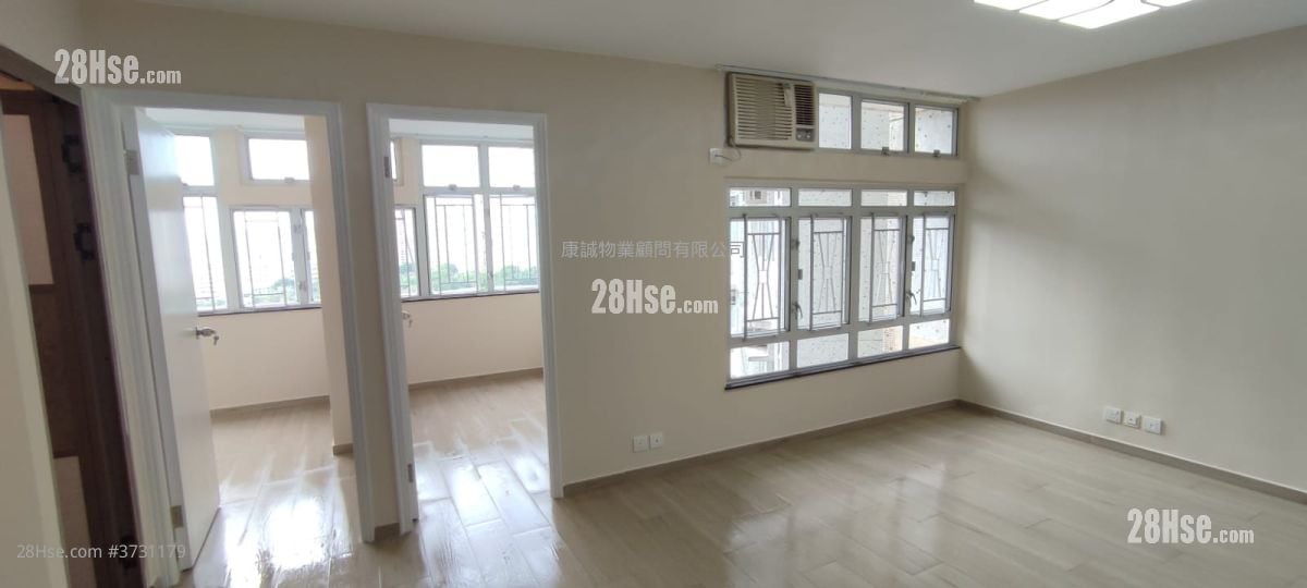Hing Tin Estate Sell 2 Bedrooms , 1 Bathroom 485 ft²