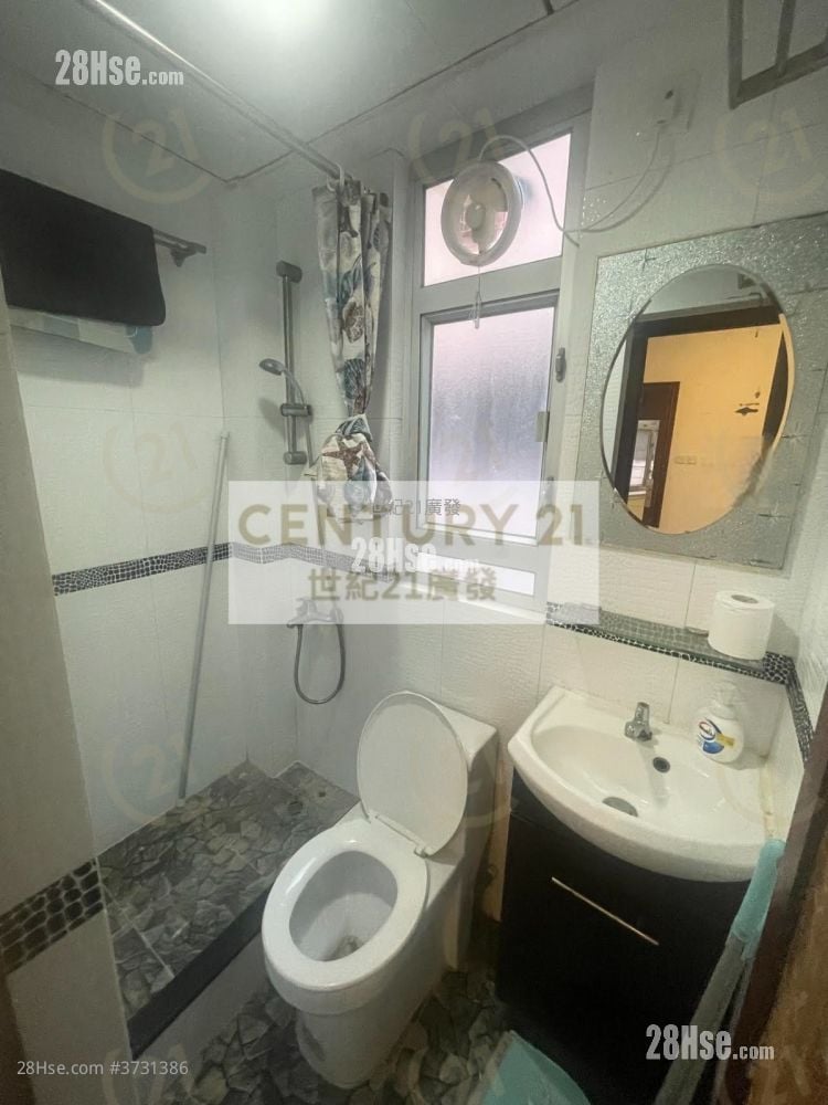 Man On House Rental 1 Bedroom , 1 Bathroom 220 ft²