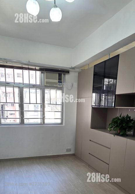 Tak Tai Building Sell 1 Bedroom , 1 Bathroom 257 ft²