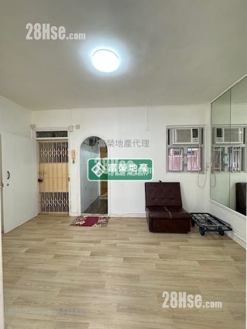 钻石楼 售盘 2 房 , 1 浴室 384 平方尺