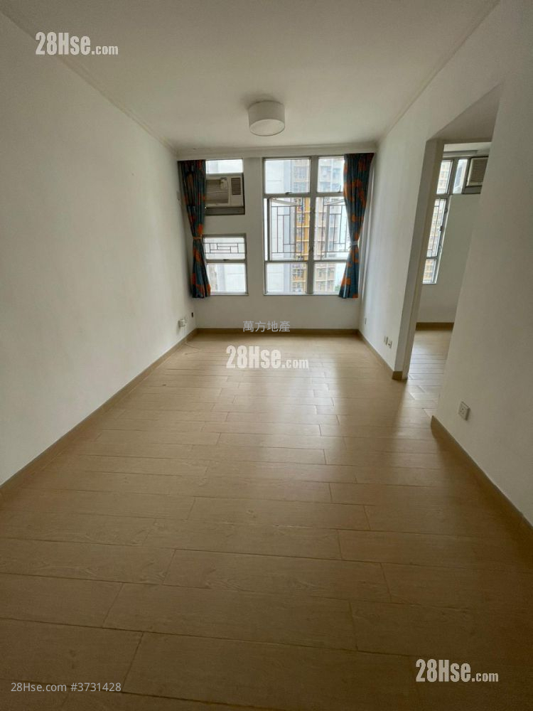 Yu Chui Court Sell 2 Bedrooms , 1 Bathroom 517 ft²