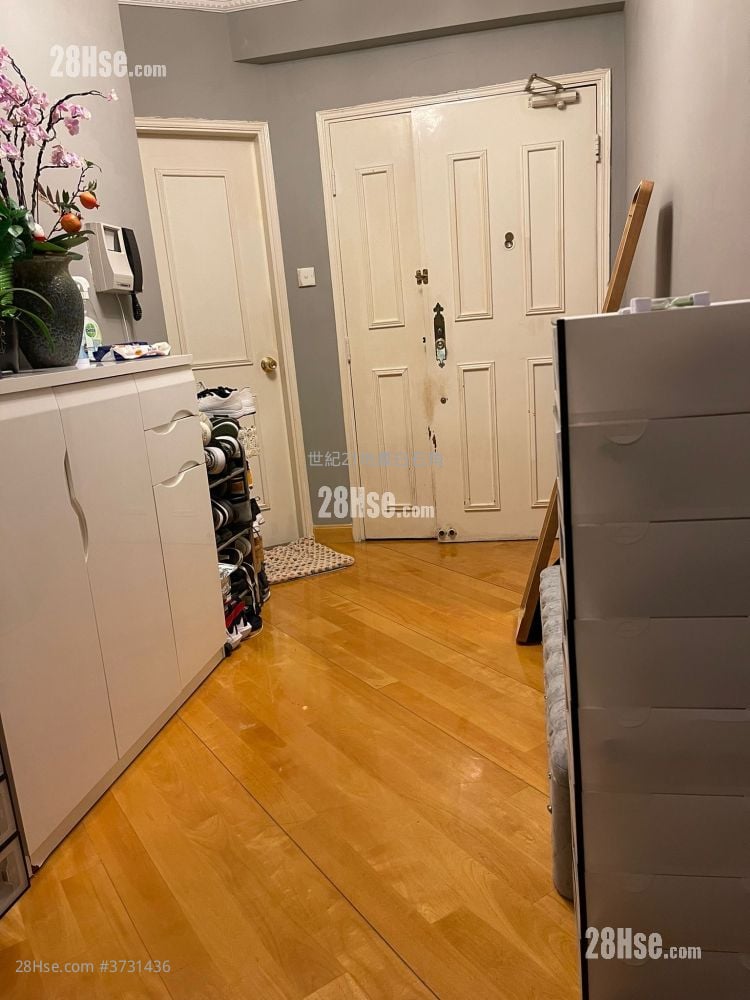 倚龙山庄 售盘 3 房 , 4 浴室 1,551 平方尺