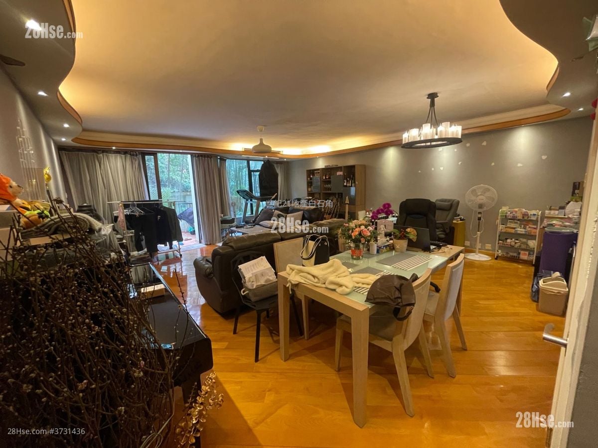 倚龙山庄 售盘 3 房 , 4 浴室 1,551 平方尺