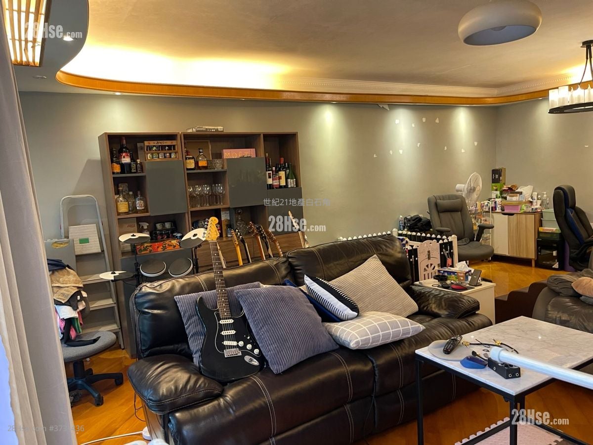 倚龙山庄 售盘 3 房 , 4 浴室 1,551 平方尺