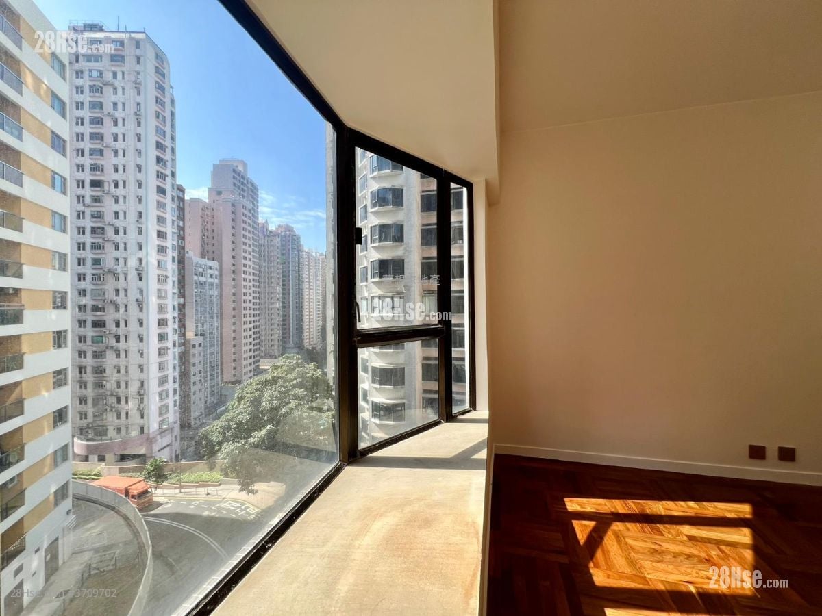 Euston Court Sell 2 Bedrooms , 1 Bathroom 587 ft²