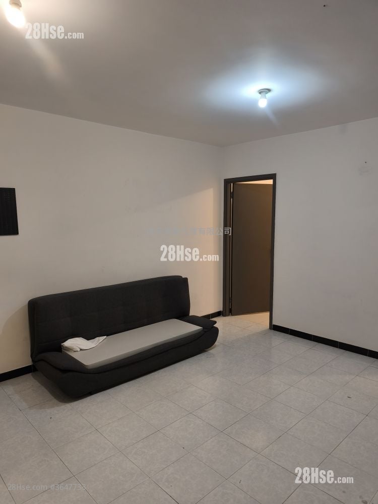 村屋 租盘 3 房 , 1 浴室 630 平方尺