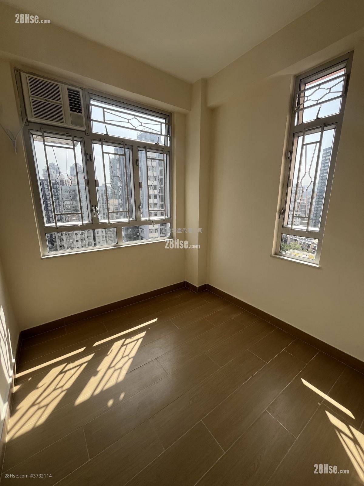 Tai Hang Building Sell 2 Bedrooms , 1 Bathroom 380 ft²