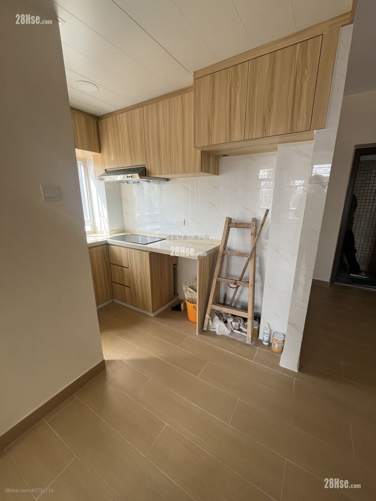 Tai Hang Building Sell 2 Bedrooms , 1 Bathroom 380 ft²