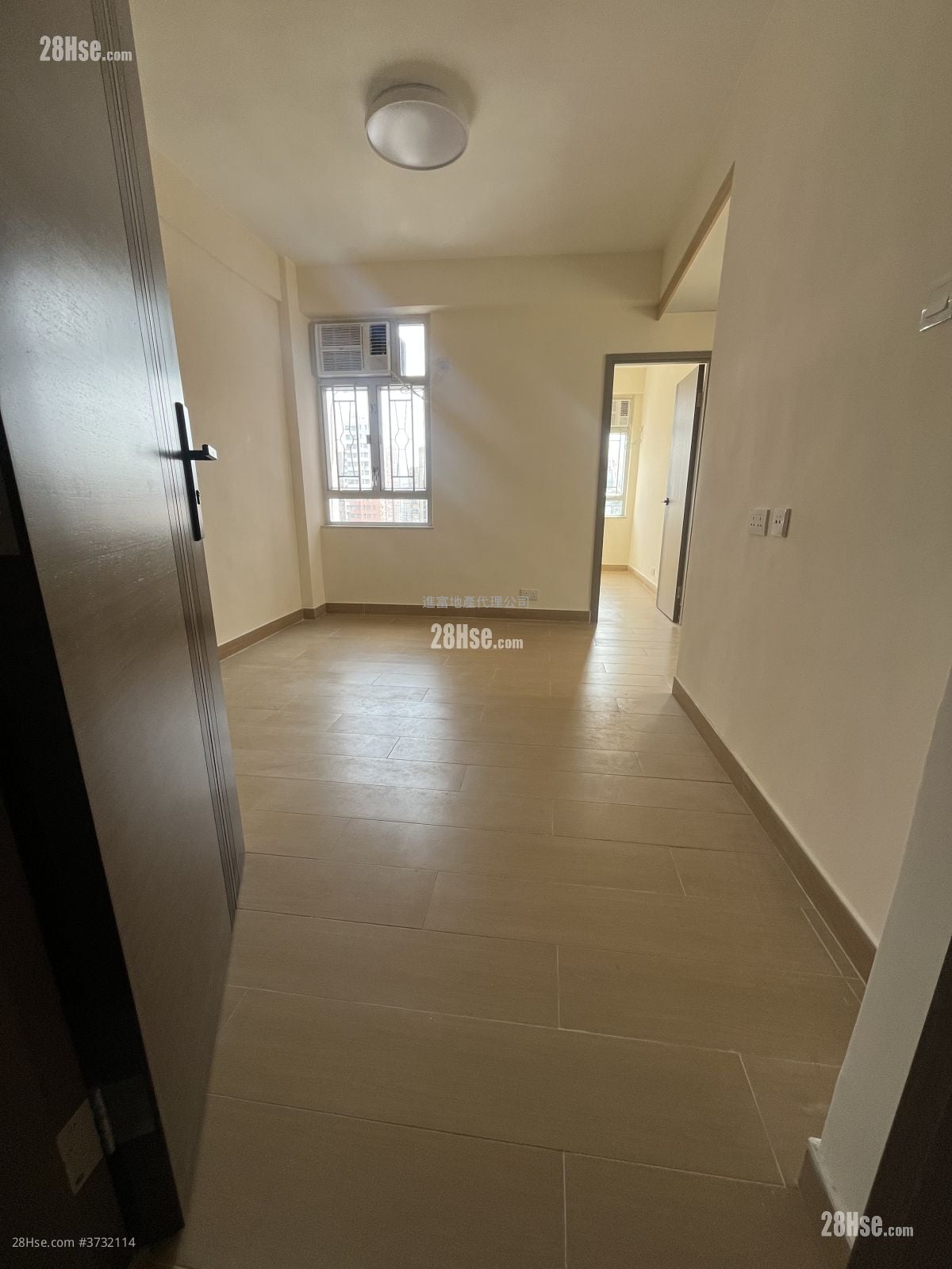 Tai Hang Building Sell 2 Bedrooms , 1 Bathroom 380 ft²