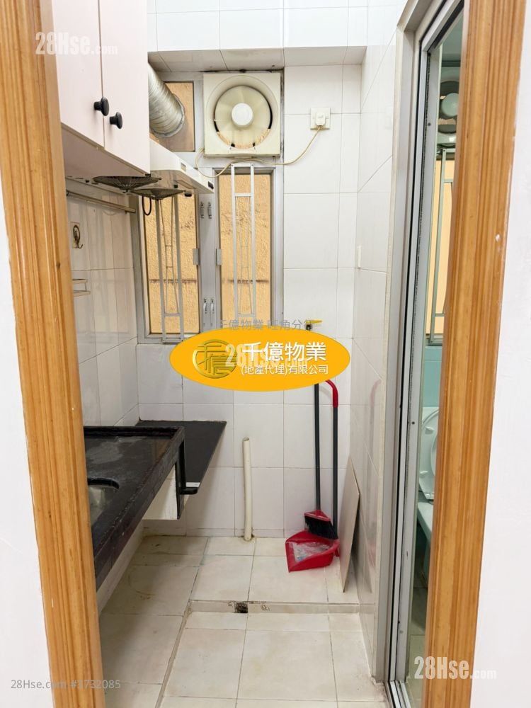 钻石楼 售盘 2 房 360 平方尺