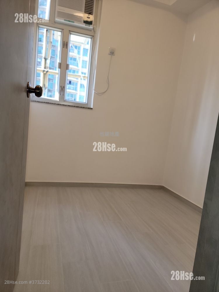 Tung Ming Mansion Sell 3 Bedrooms , 3 Bathrooms 677 ft²