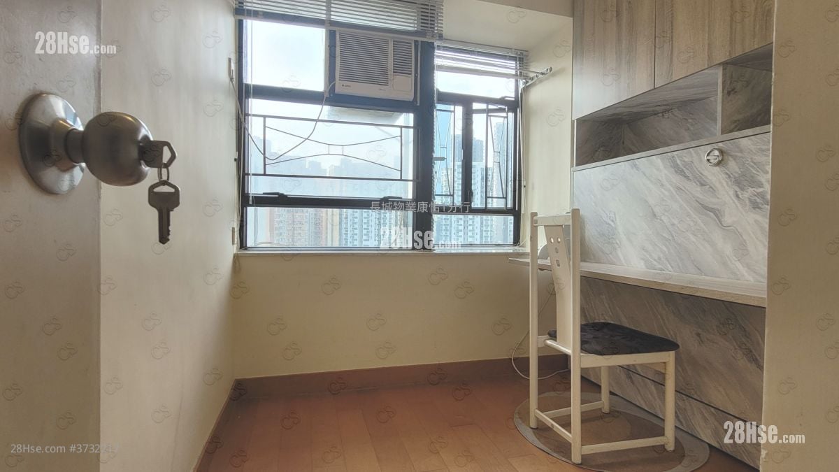 康怡花园 租盘 3 房 , 2 浴室 668 平方尺