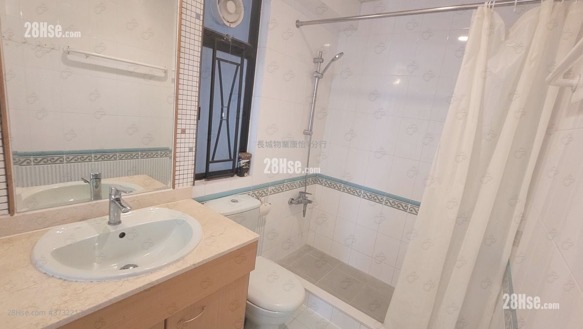 康怡花园 租盘 3 房 , 2 浴室 668 平方尺