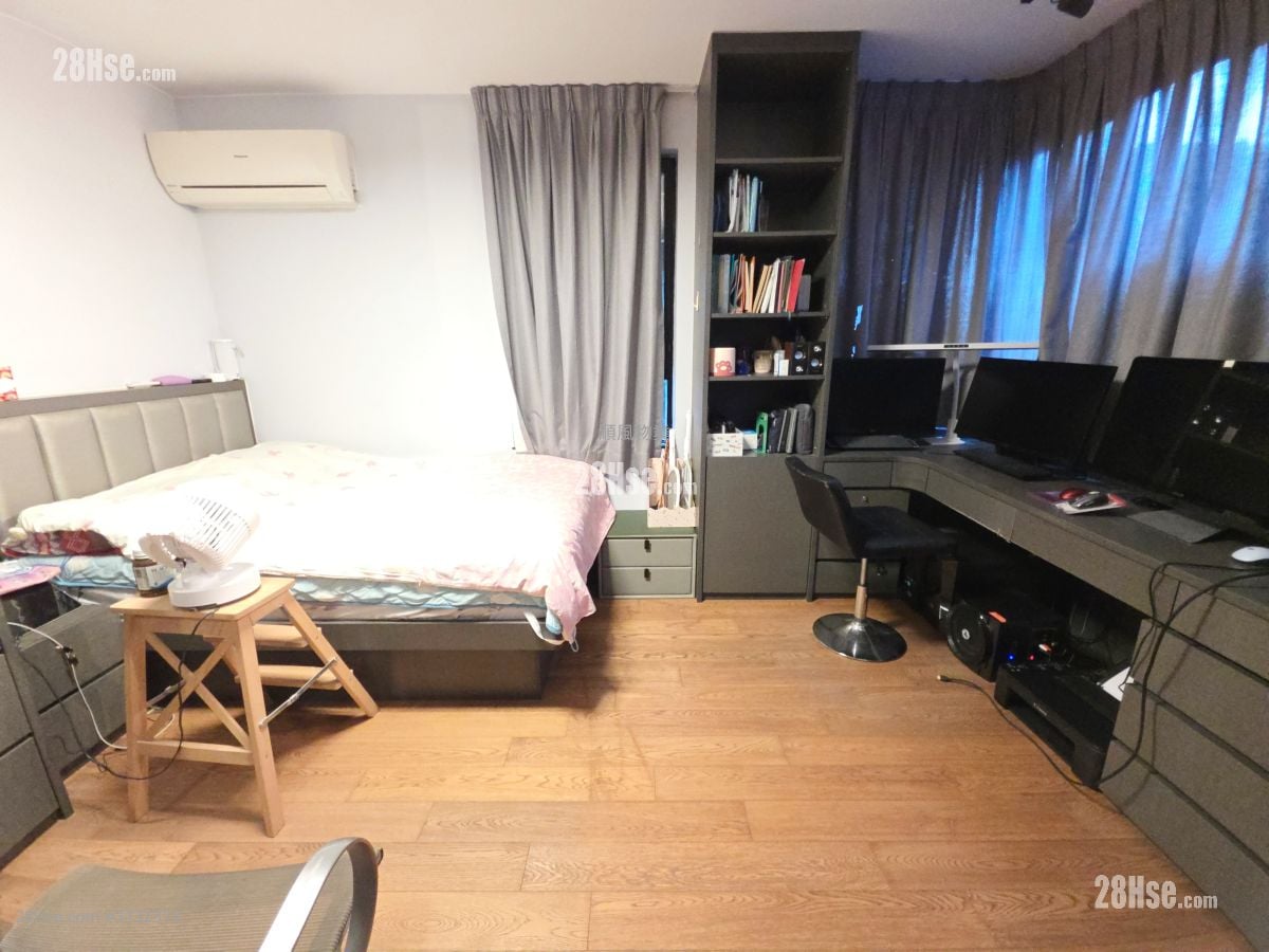 Village Sell 5+ Bedrooms , 2 Bathrooms