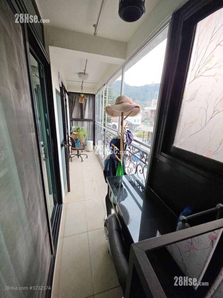 Village Sell 5+ Bedrooms , 2 Bathrooms