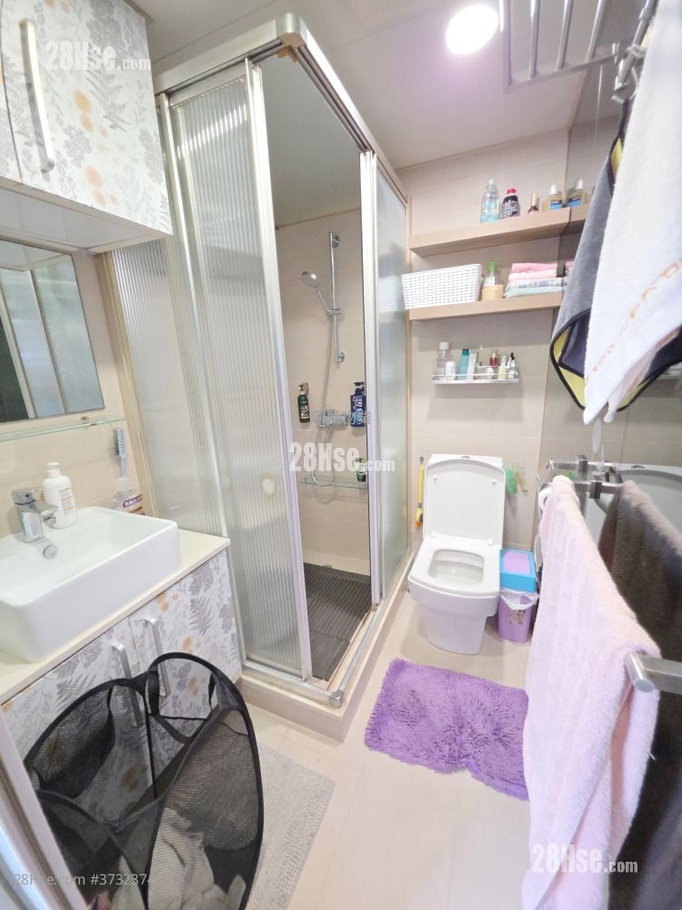 Village Sell 5+ Bedrooms , 2 Bathrooms