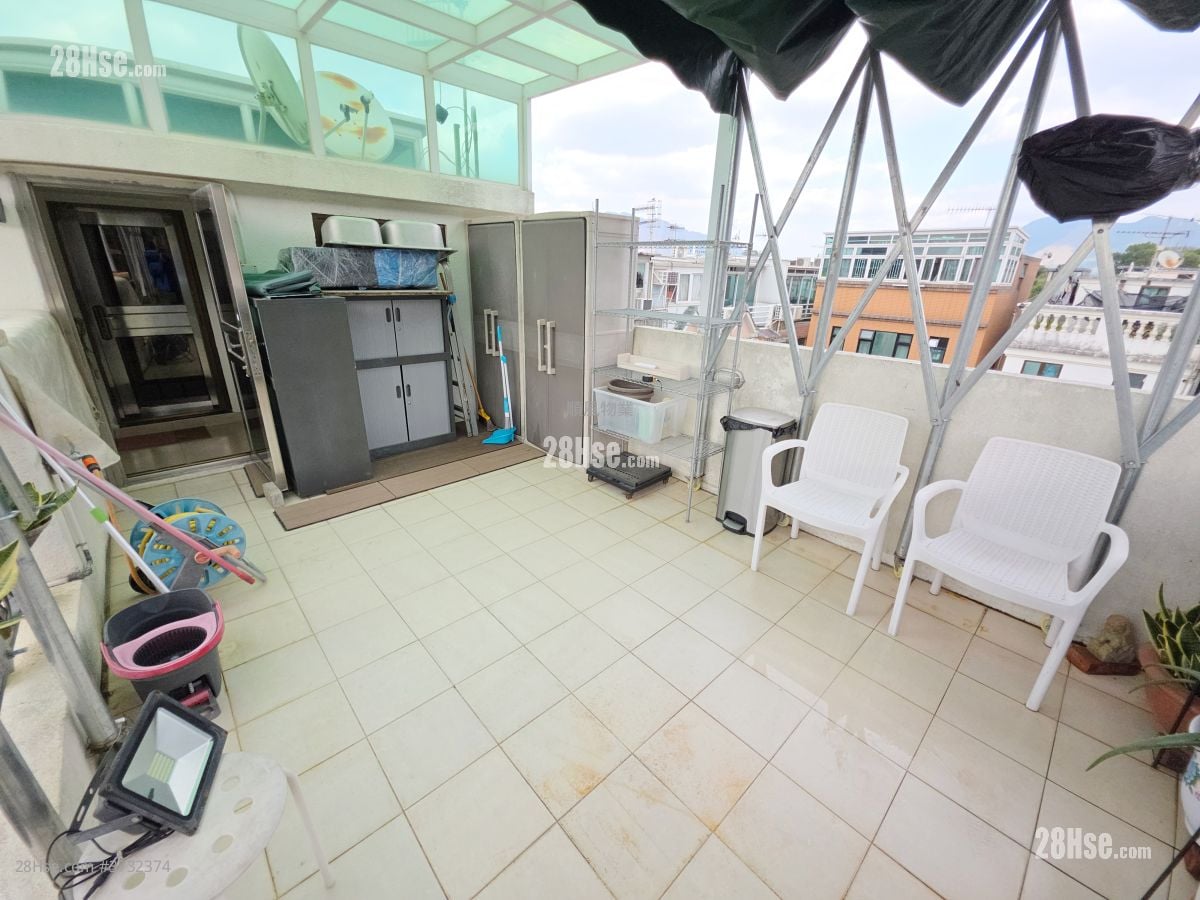 Village Sell 5+ Bedrooms , 2 Bathrooms