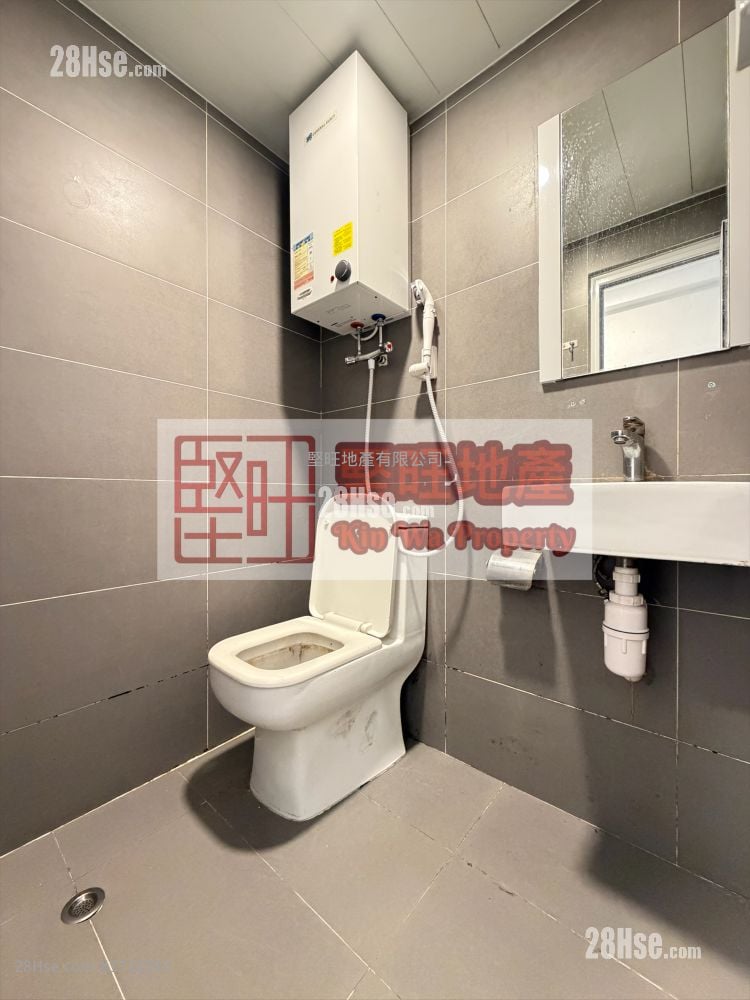 單幢樓房 租盤 開放式間隔 , 1 浴室 140 平方呎