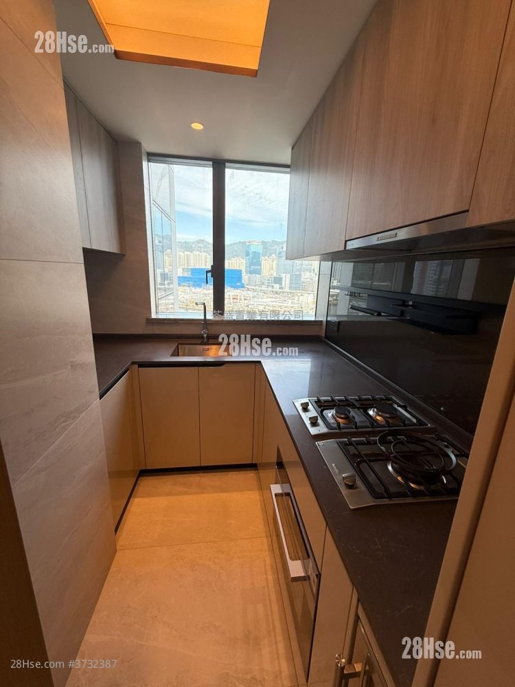 Twin Victoria Rental 3 Bedrooms , 2 Bathrooms 705 ft²