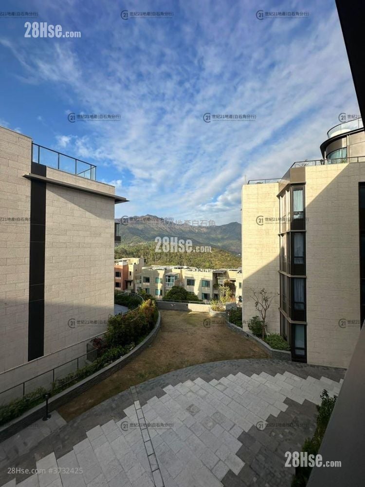 Villa Lucca Sell 3 Bedrooms , 3 Bathrooms 1,388 ft²