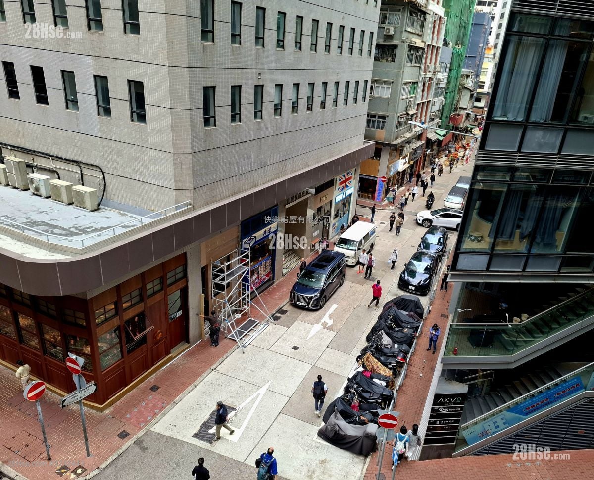 28 Hillier Street Sell 2 Bedrooms , 1 Bathroom 388 ft²