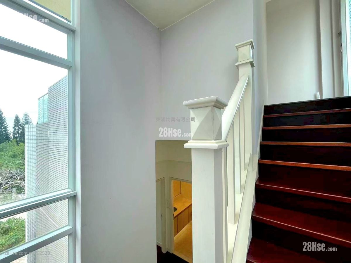 蓝天海岸 售盘 4 房 , 3 浴室 1,717 平方尺