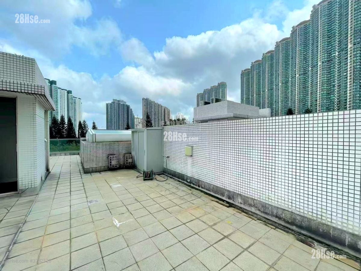 蓝天海岸 售盘 4 房 , 3 浴室 1,717 平方尺