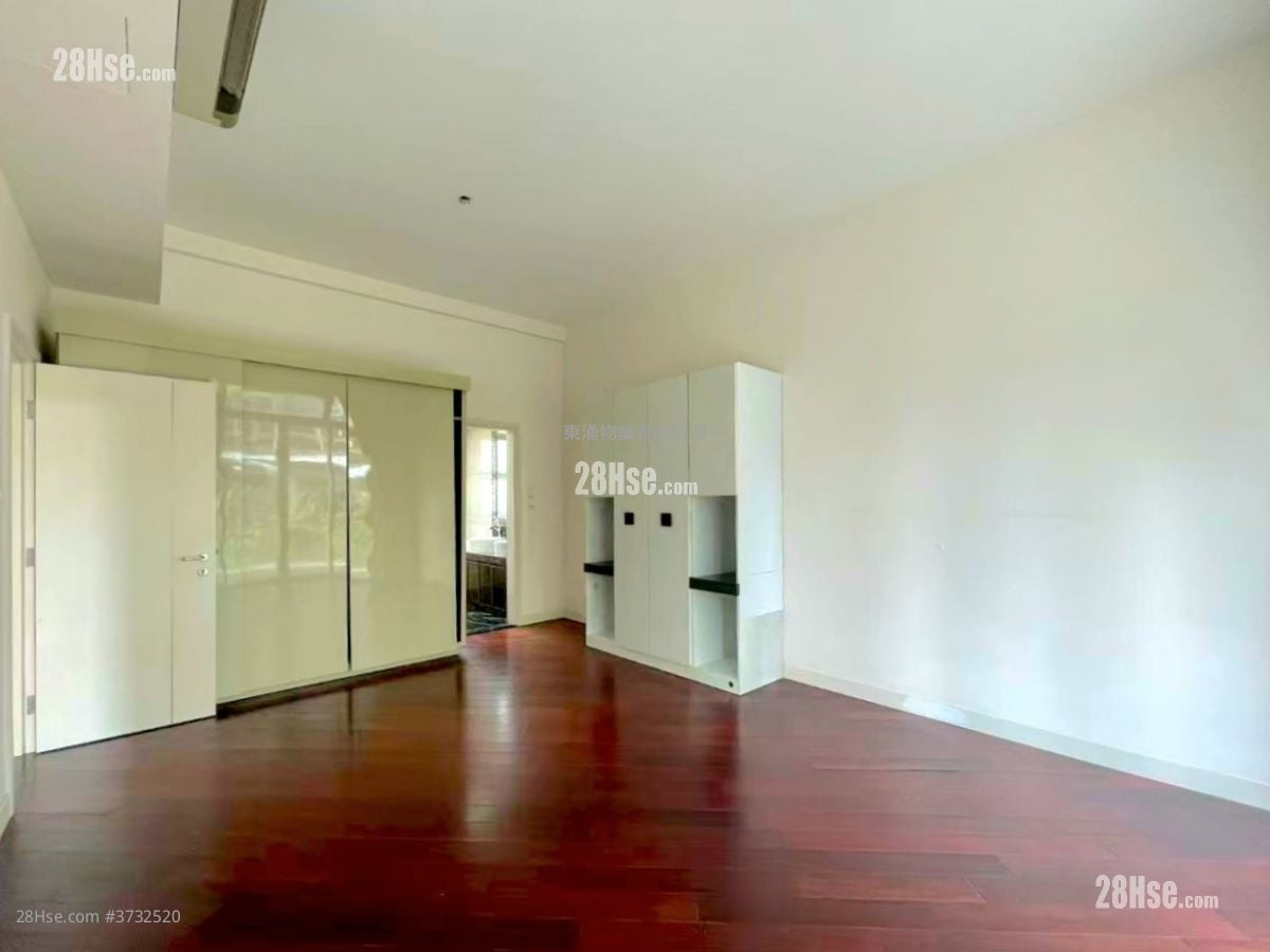 蓝天海岸 售盘 4 房 , 3 浴室 1,717 平方尺