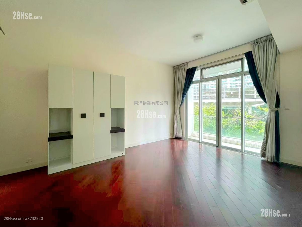 蓝天海岸 售盘 4 房 , 3 浴室 1,717 平方尺