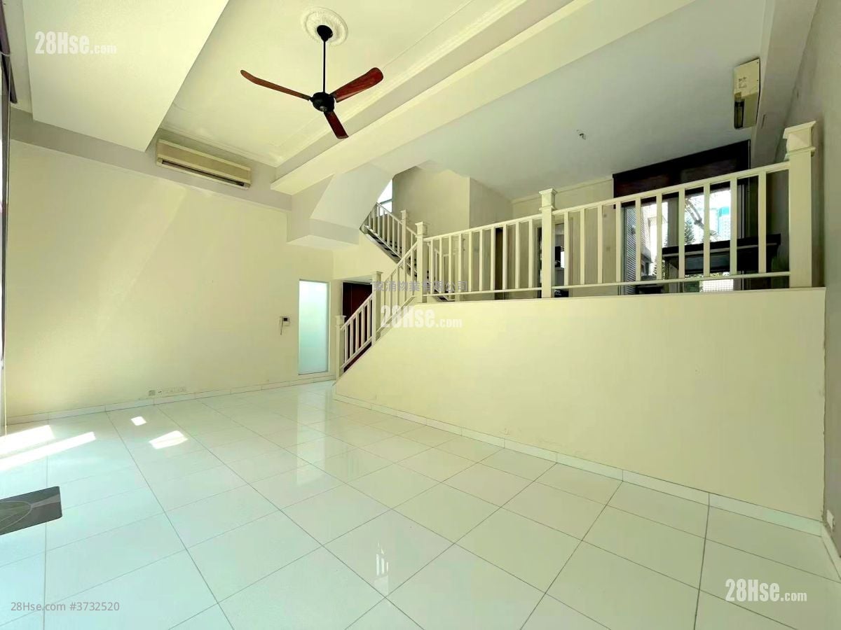 蓝天海岸 售盘 4 房 , 3 浴室 1,717 平方尺