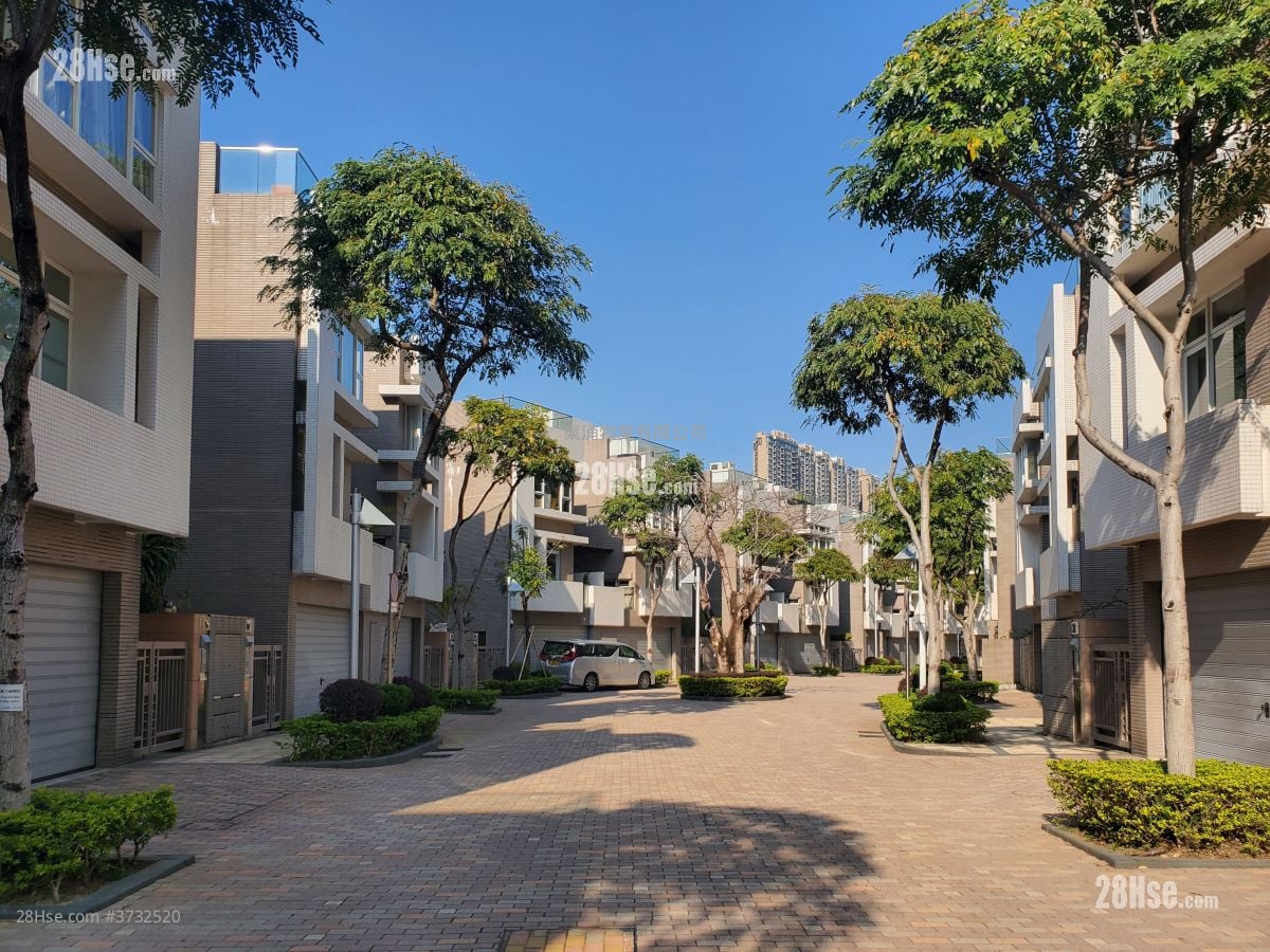 蓝天海岸 售盘 4 房 , 3 浴室 1,717 平方尺