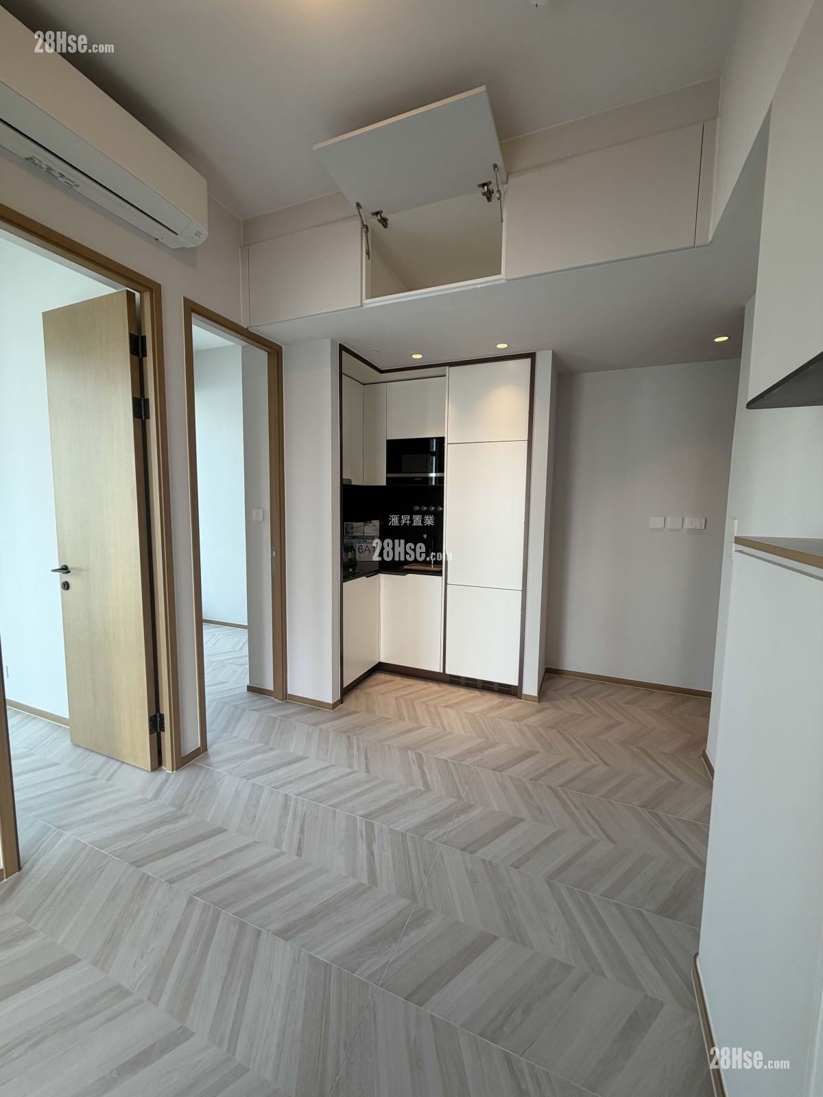 南首 租盘 2 房 , 1 浴室 342 平方尺