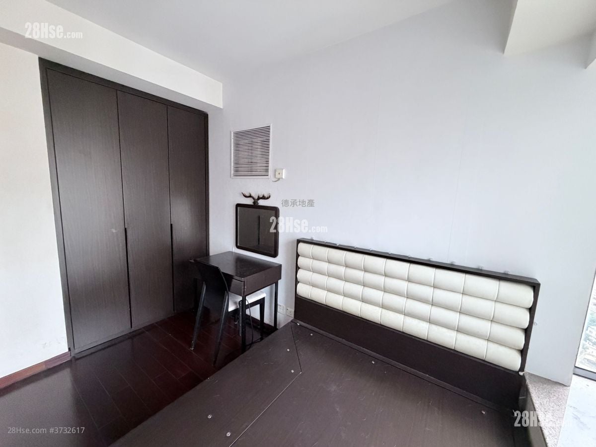 Royal Green Sell 3 Bedrooms 846 ft²