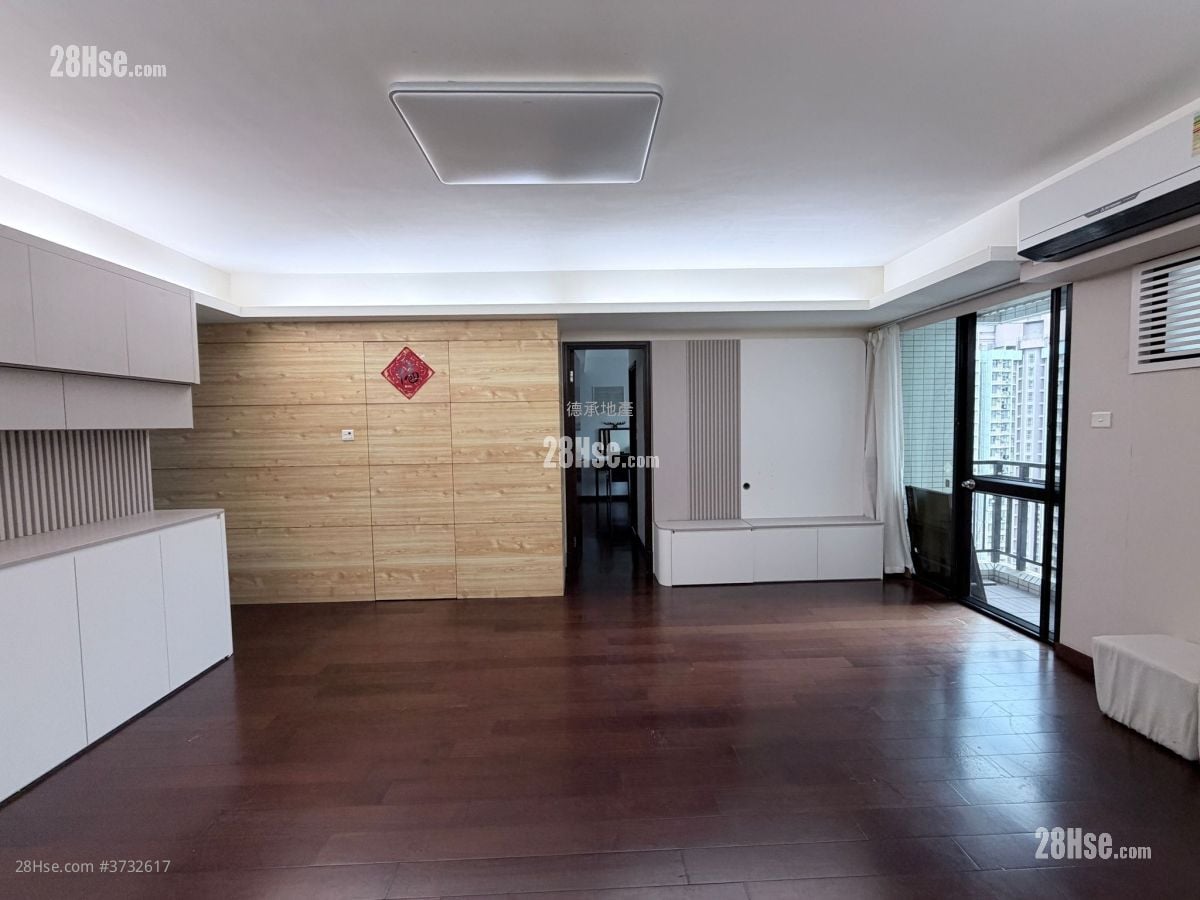 Royal Green Sell 3 Bedrooms 846 ft²