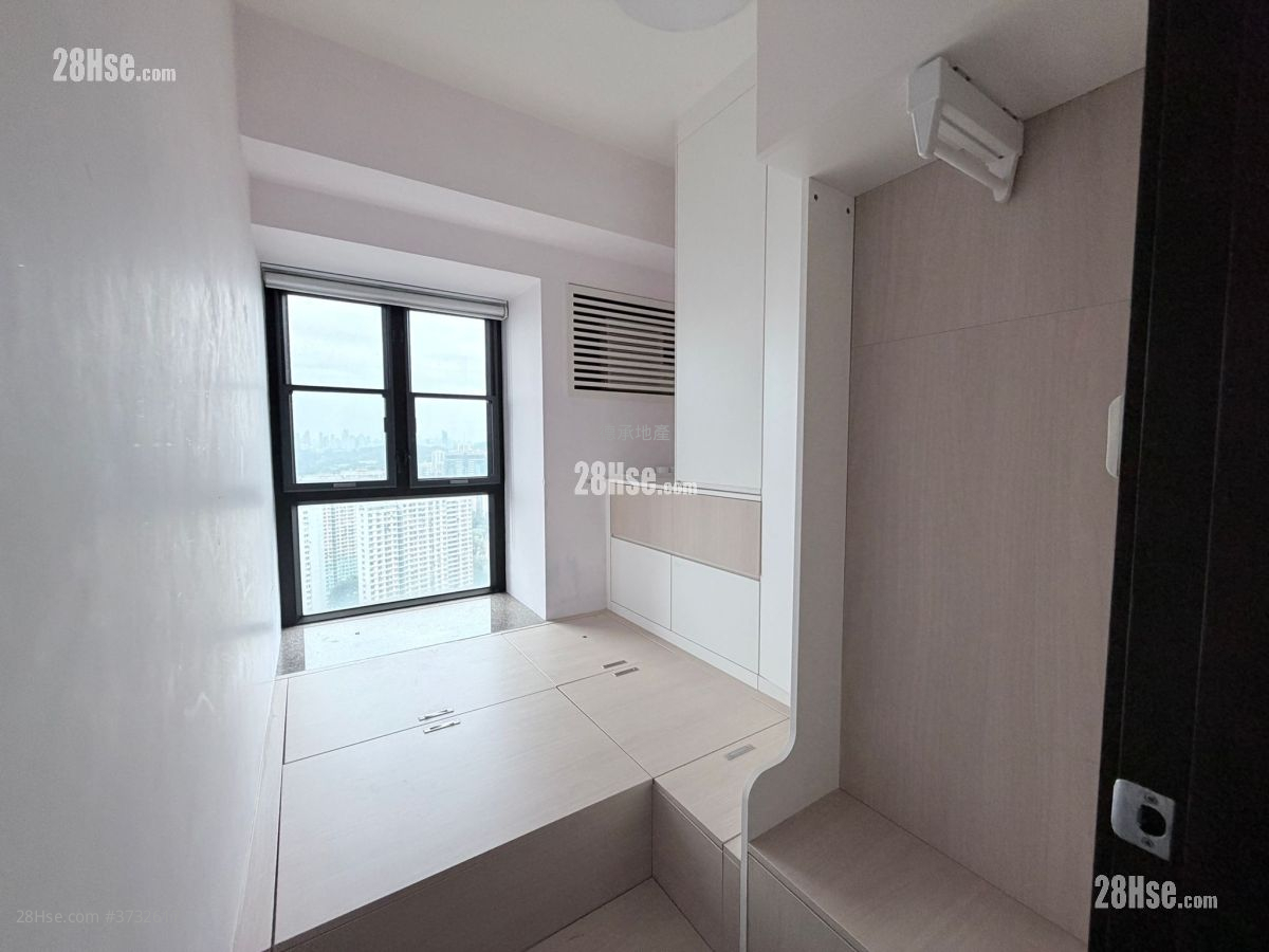 Royal Green Sell 3 Bedrooms 846 ft²