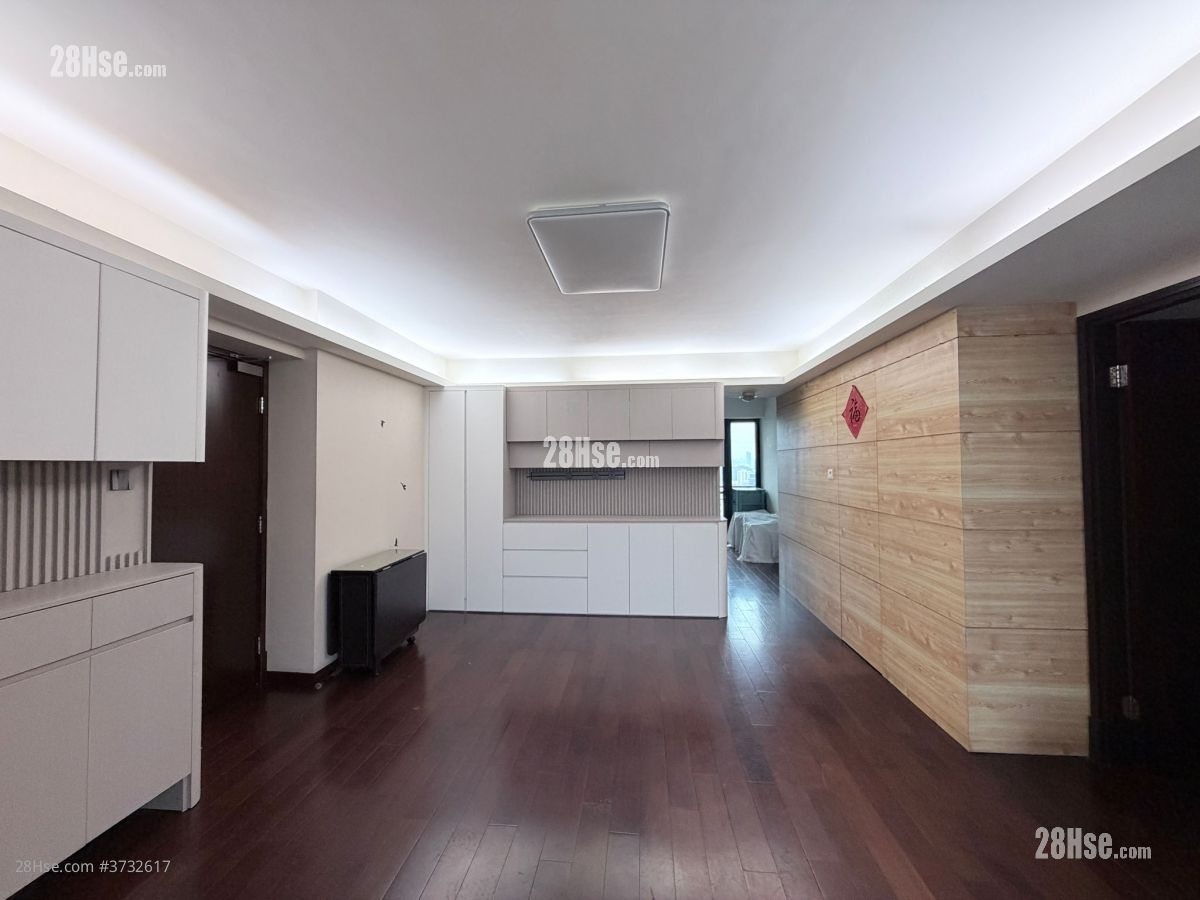 Royal Green Sell 3 Bedrooms 846 ft²