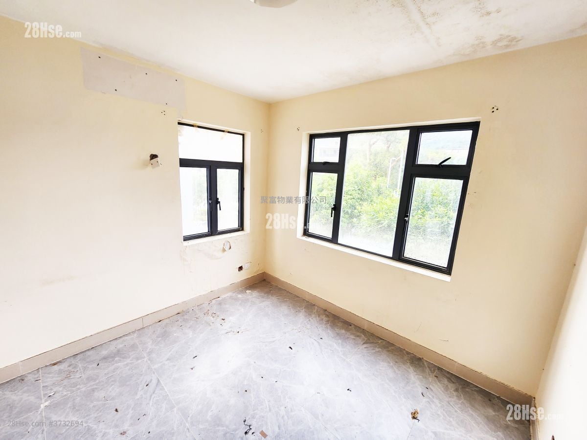 Village Sell 3 Bedrooms , 1 Bathroom