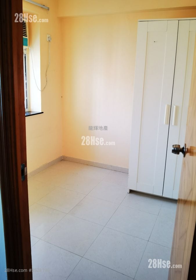 Gillies Mansion Rental Studio , 1 Bathroom 511 ft²