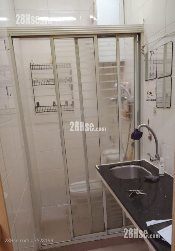 Gillies Mansion Rental Studio , 1 Bathroom 511 ft²