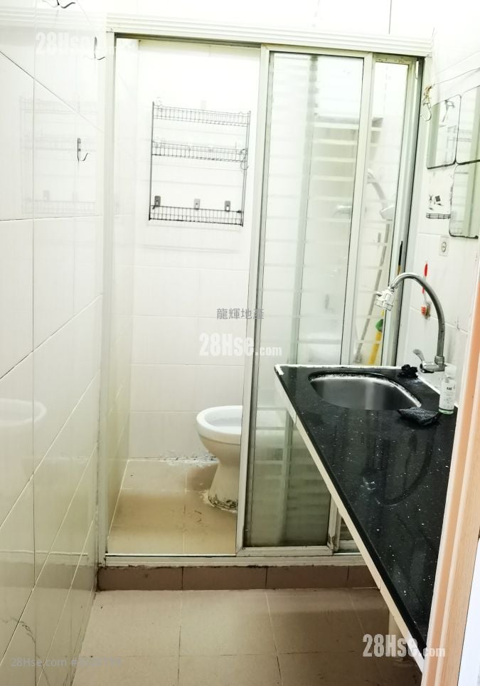 Gillies Mansion Rental Studio , 1 Bathroom 511 ft²