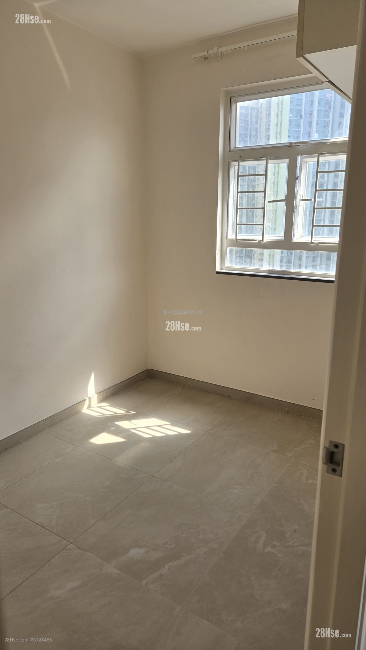 启田大厦 售盘 3 房 , 1 浴室 526 平方尺