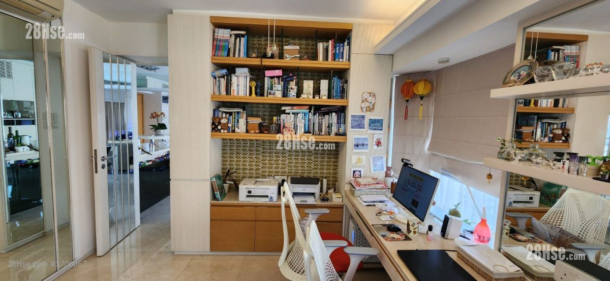 贺龙居 售盘 3 房 , 2 浴室 676 平方尺