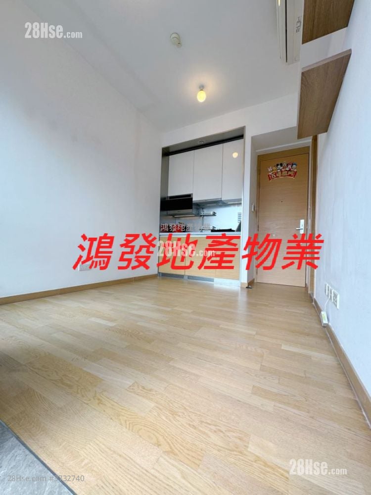 Novi Sell Studio , 1 Bathroom 182 ft²